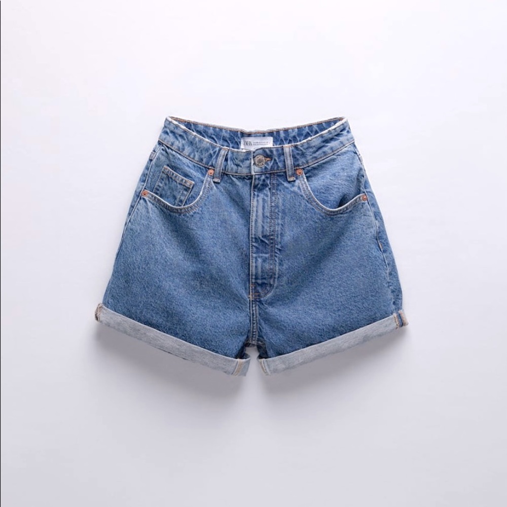 ZARA MOM FIT DENIM SHORTS